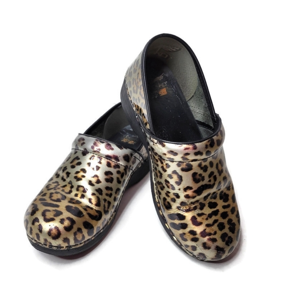 Dansko leopard cheetah print clogs size 40 metalic black gold and brown. - Picture 4 of 11